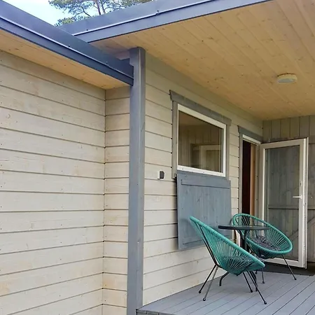 Gemuetliches Ferienhaus In Gmina Stegna Mit Terrasse, Grill Und Garten Junoszyno